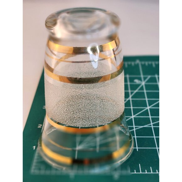 Mid-Century Modern Set Of 2 Frosted Glasses With Gold Stripes 3.25" Tall x 2.25" - Picture 7 of 8